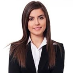 Gerente de Loja - Karla Oliveira