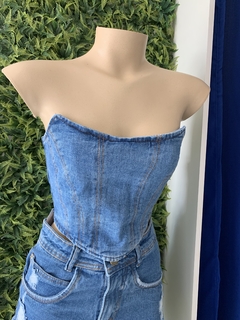 Cropped corte U
