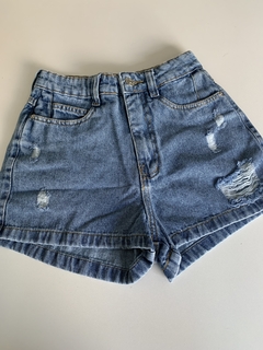 Short com barra e Destroyed - comprar online