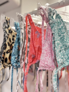 Bikini triángulo estampada