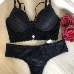 CONJUNTO CROPPED ANA LUIZA PRETO
