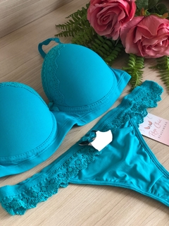 CONJUNTO CELINE AZUL CELESTE - comprar online