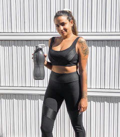CONJUNTO FITNESS PRETO na internet