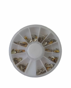 Carrusel decoración dorada y plateada combinada para uñas. - comprar online