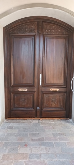 Tallados Personalizado en Puertas Únicas