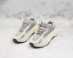 Yeezy Boost 700 V2 ''Static'' - Hang Store