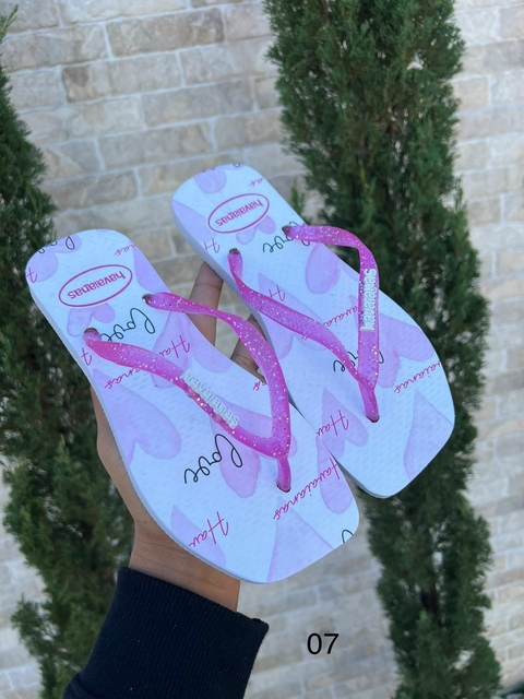 Chinelo Feminino Adulto Havaianas Bico Quadrado - Junho 019
