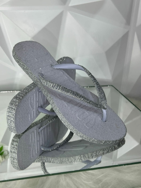 Chinelo Feminino Adulto- Santa Lolla- Anitta- Prata