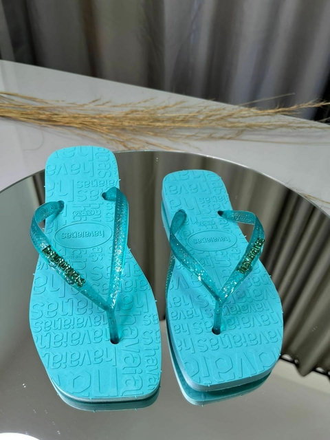 Chinelo Feminino Adulto - Havaianas Relief - Verde Agua