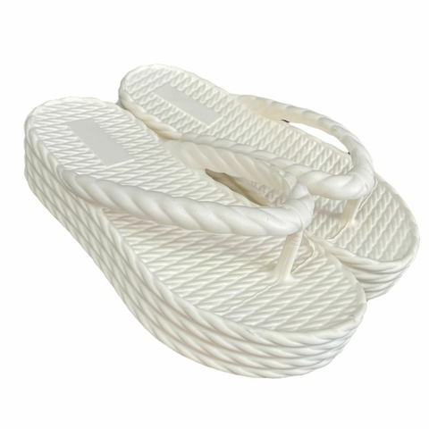Chinelo Feminino Adulto Plataforma 4 Tranças Nuvem EVA - Branca - comprar online