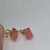 Brinco Angel com quartzo de cristal cereja banhado ouro 18k - loja online
