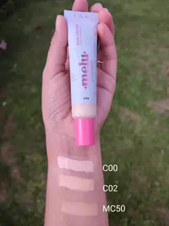 Base liquida cobertura media MELU - comprar online