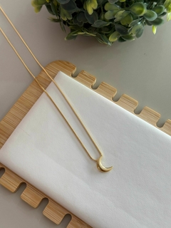 Colar lua banhado a ouro - comprar online