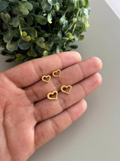 Duo coração vazado aço inox dourado - comprar online