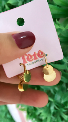 Mini argola moeda dourada - comprar online