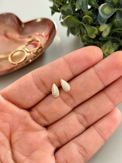 Brinco gota zirconia banhado a ouro - comprar online