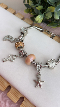Imagem do Pulseira com berloques biju