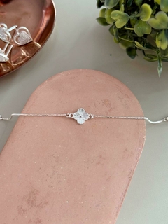 Pulseira trevo banhada a prata - comprar online