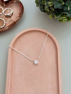 Choker ponto de luz quadrado P banhado a prata - comprar online