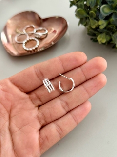 Mini argola fios banhada a prata - comprar online