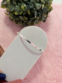 Bracelete liso banhado a prata - comprar online