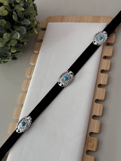 Choker fita com pingente country na internet