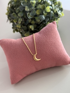 Colar lua banhado a ouro - comprar online