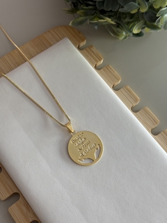 Colar entrego, confio, aceito, agradeço banhado a ouro - comprar online