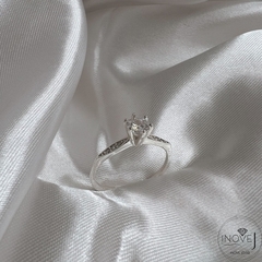 Alianças 4 mm diamantadas com três traços lisos - loja online