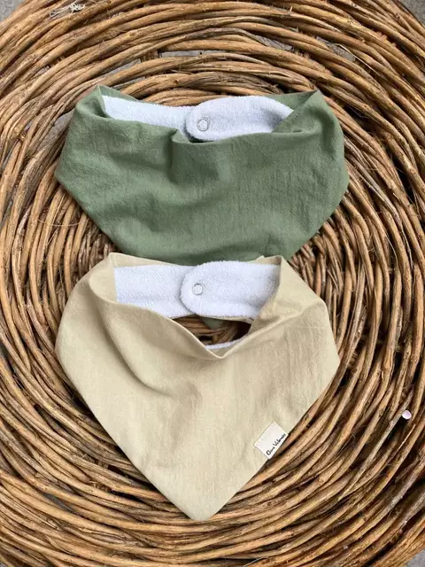 Baberos Bandana Liso | Arena - comprar online