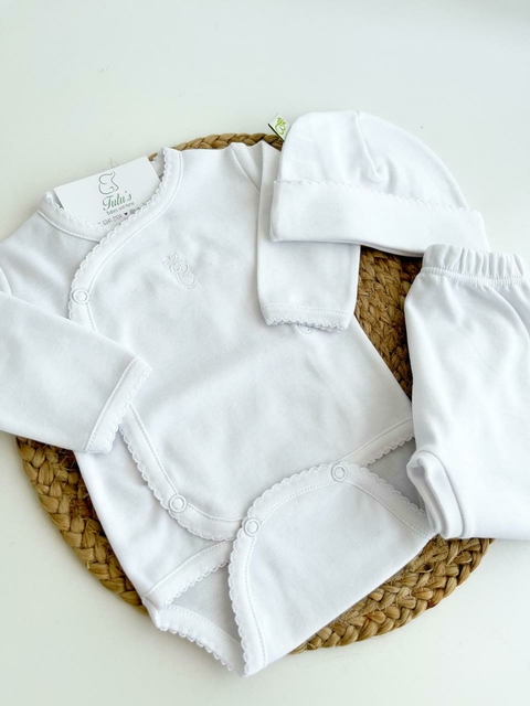 Ajuar 3 Piezas | Blanco con Natural | Body Cruzado - comprar online