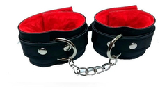 Esposas de Ecocuero Negras con Peluche Interior Rojo y Cadena