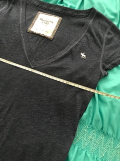 Blusinha da Abercrombie, Tamanho M. - Brechó USA Rudge