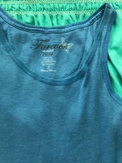 Blusinha da Forever, tamanho P. na internet