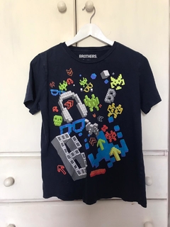 Camiseta da Brothers, tamanho 14