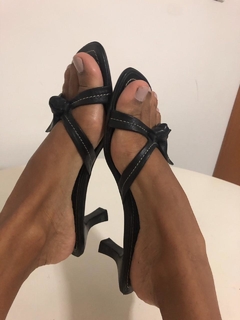 Sandália da Etienne Aigner Tamanho 8 EUA , 37 BR - comprar online