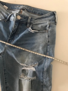 Calça jeans American Eagle, tamanho 8 USA, veste 42 Brasil. na internet