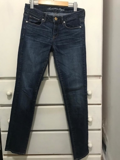 Calça American Eagle, tamanho 6 EUA com stretch .