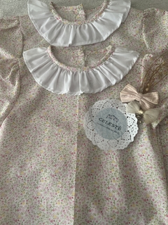 Imagen de blusa de voile estampada con cuello blanco