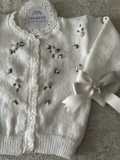Saquito de lana bordado a mano BLANCO - comprar online
