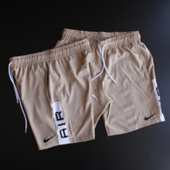 BERMUDA DRI-FIT NIKE AIR BEGE C/ BRANCO - LATERAL