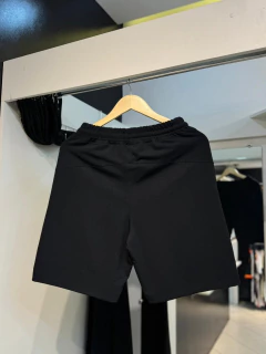 BERMUDA MOLETOM NIKE PRETO- NOME - comprar online