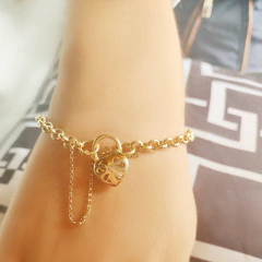 Pulseira Portuguesa Coração feita com Ouro 18K na internet