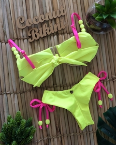 Biquíni Navagio Amarelo Neon na internet