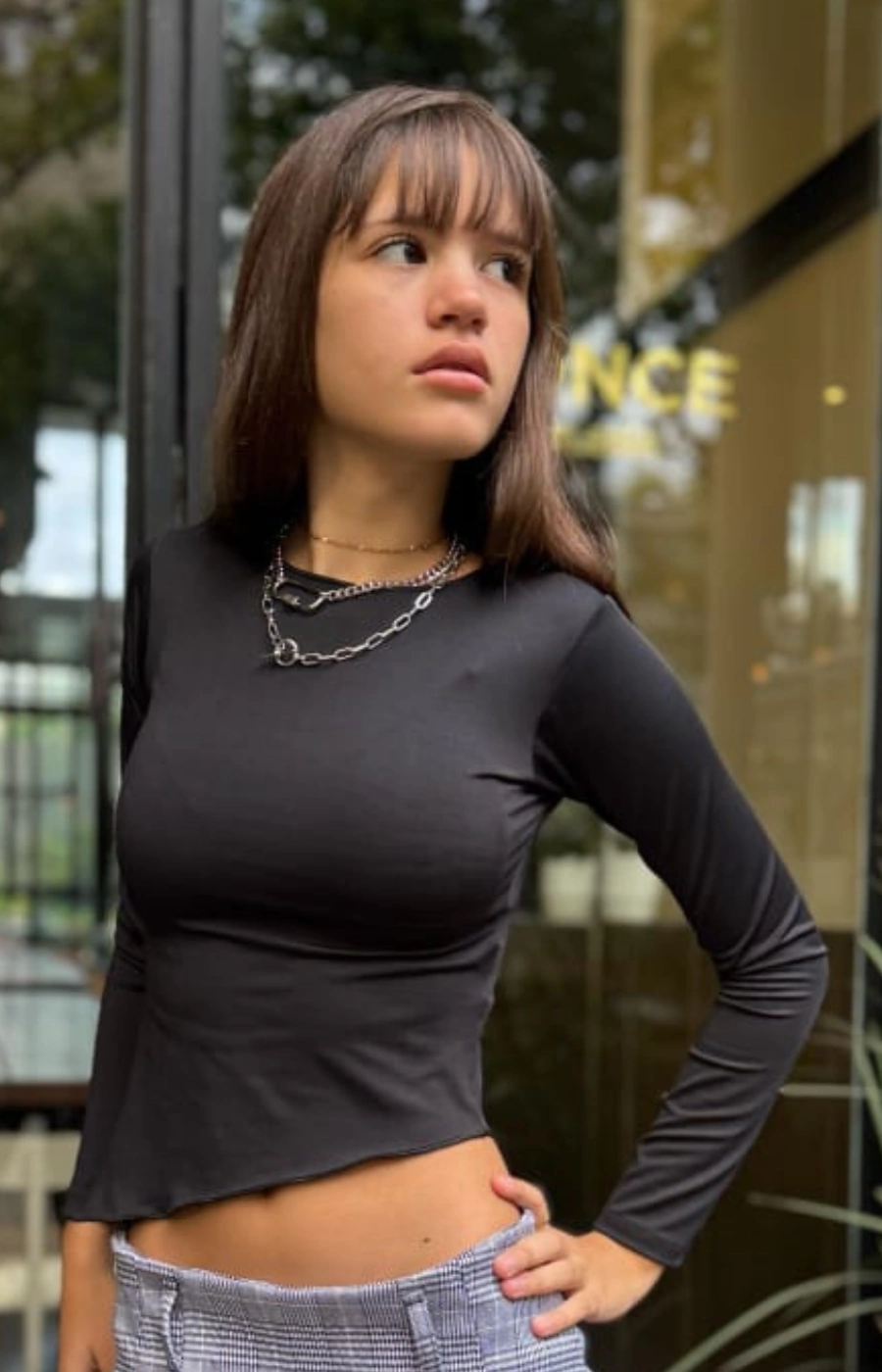 Remera Negra en Pico ( AA119 )