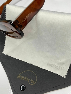 Óculos Sequência Retrô - Marrom na internet