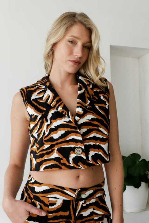 Chaleco corto estampado