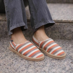 PANTUFLA CERRADA 2348 TRICOLOR LIGHT