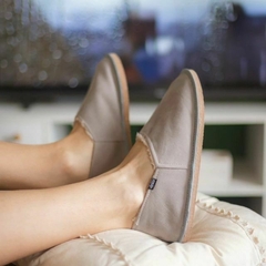 PANTUFLA CERRADA 2374 GRIS