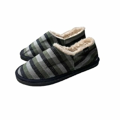 PANTUFLA CERRADA 2269 RAYA OSCURA en internet